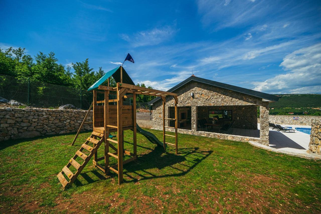 Velika Čista Villa On Stone מראה חיצוני תמונה